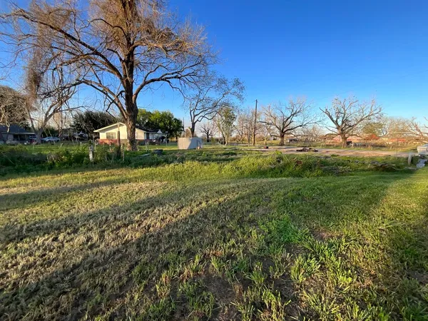 $173,000 | 803 North Spanish Camp Road, Wharton, TX 77488