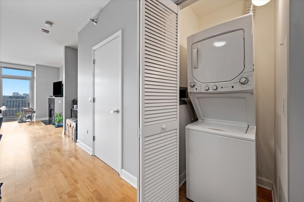 1600 South Prairie Avenue, Unit 1409 Chicago, IL 60616 - Photo 23 of 33