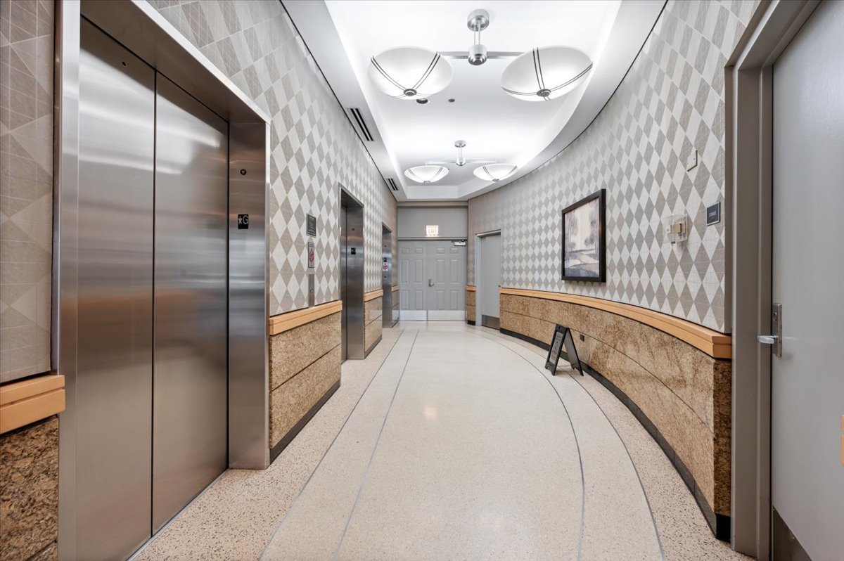 1600 South Prairie Avenue, Unit 1409 Chicago, IL 60616 - Photo 32 of 33