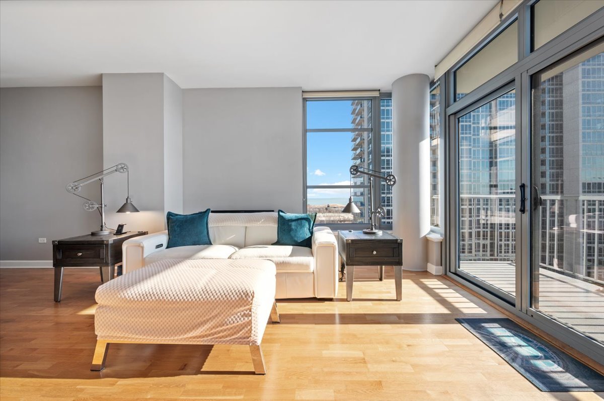 1600 South Prairie Avenue, Unit 1409 Chicago, IL 60616 - Photo 8 of 33