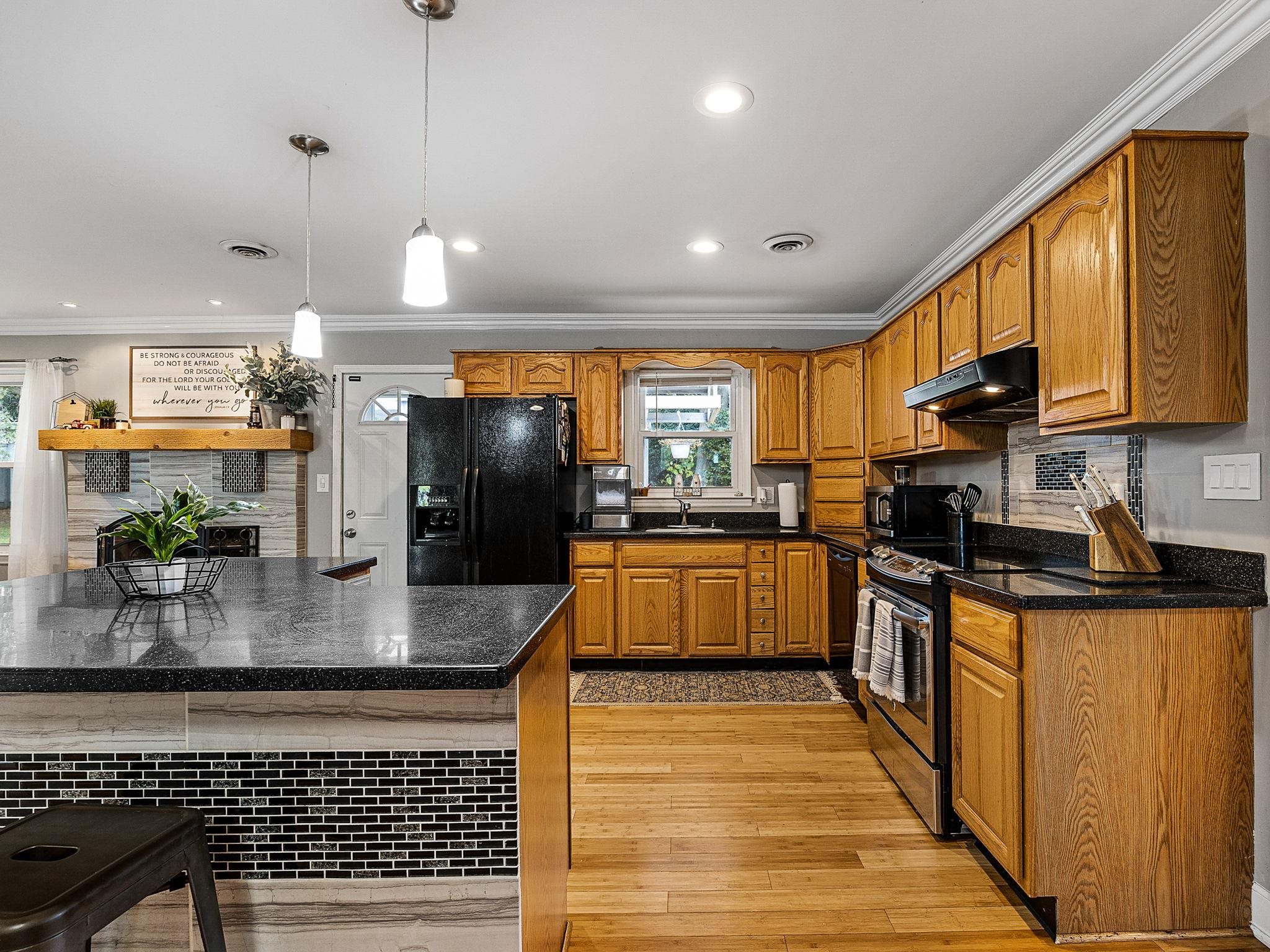 281 Old John Dodd Road Boiling Springs, SC 29316 - Photo 12 of 35 Gallery Image 12