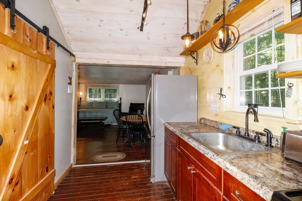 16 Kimball Hill Road Holland, MA 01521 - Photo 7 of 19 Gallery Image 7