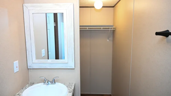 $189,900 | 31 Bluewater Drive, Cicero, IN 46034