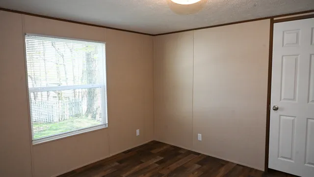 $189,900 | 31 Bluewater Drive, Cicero, IN 46034