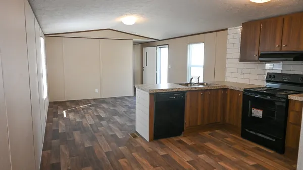 $189,900 | 31 Bluewater Drive, Cicero, IN 46034