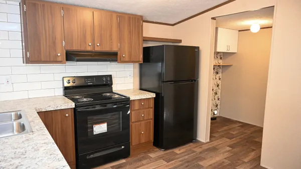 $189,900 | 31 Bluewater Drive, Cicero, IN 46034