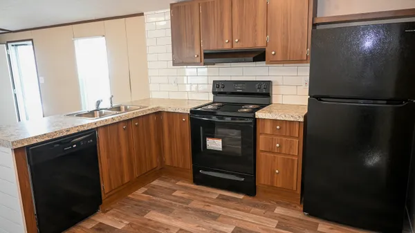 $189,900 | 31 Bluewater Drive, Cicero, IN 46034