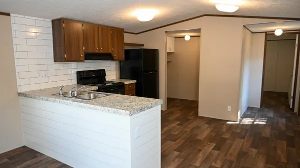 $189,900 | 31 Bluewater Drive, Cicero, IN 46034