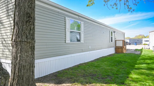 $189,900 | 31 Bluewater Drive, Cicero, IN 46034