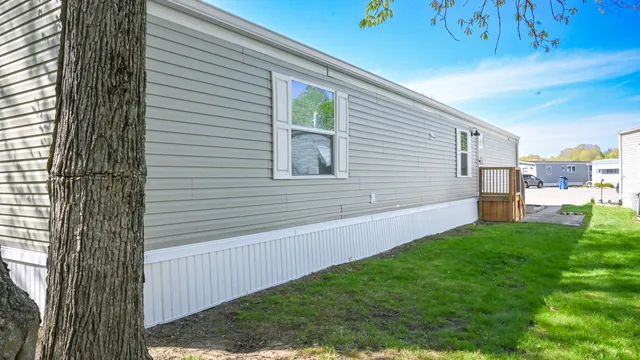 $189,900 | 31 Bluewater Drive, Cicero, IN 46034