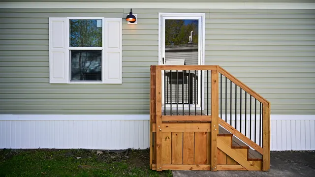 $189,900 | 31 Bluewater Drive, Cicero, IN 46034