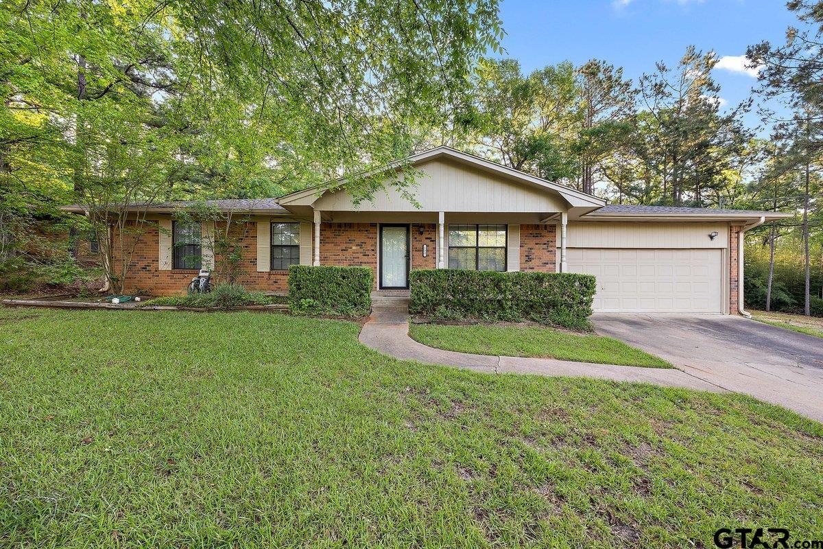 133 Caroline Street Rusk, TX 75785 - Photo 2 of 21 a view of outdoor space yard and front view of a house