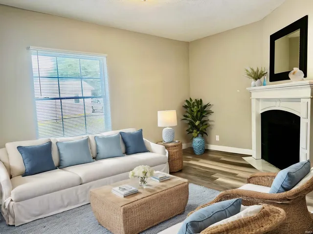 $165,900 | 225 West Washington Street, Elkhart, IN 46516