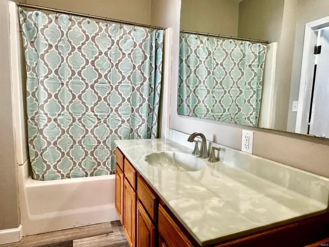 $165,900 | 225 West Washington Street, Elkhart, IN 46516