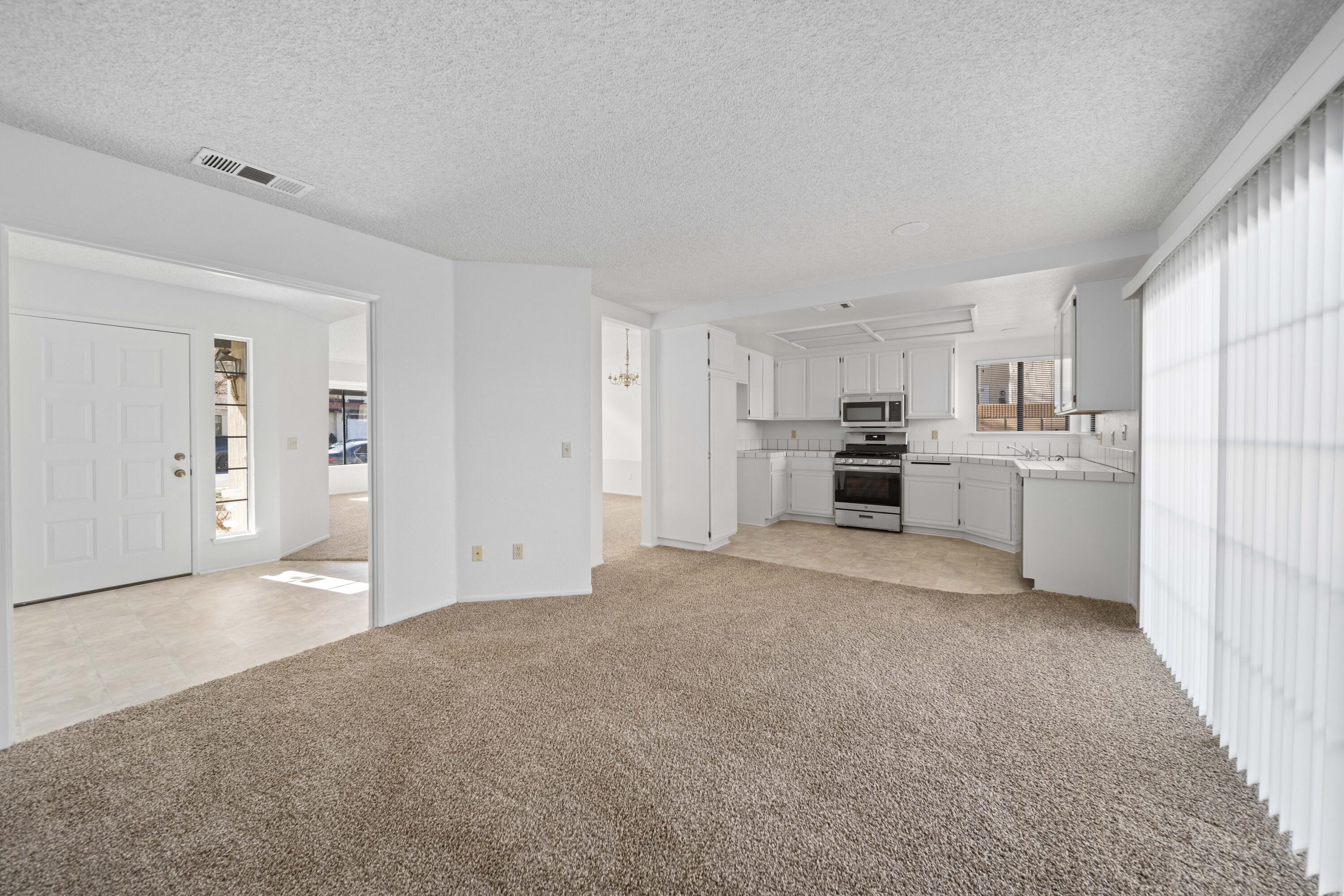 5167 Blue Sage Drive Palmdale, CA 93552 - Photo 11 of 29 5167 Blue Sage -10