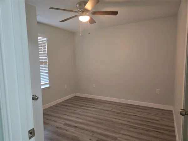 $1,000 | 22061 Russell Drive, Unit 10, New Caney, TX 77357