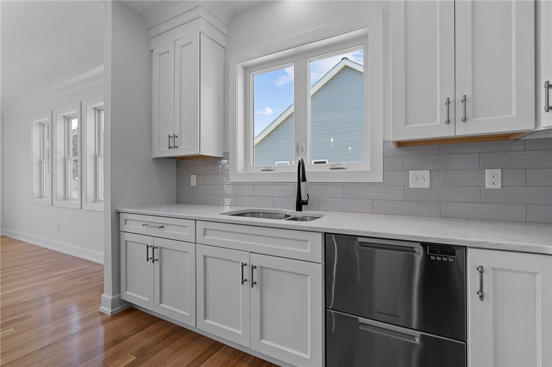 192 Old River Road, Unit 14 Lincoln, RI 02865 - Photo 11 of 30