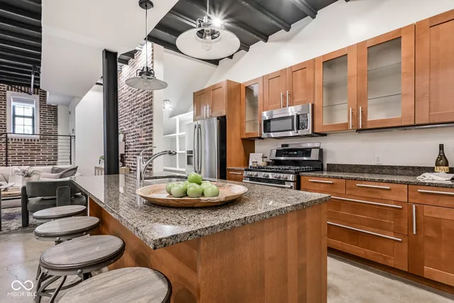 $349,000 | 441 North Park Avenue, Unit 4, Indianapolis, IN 46202