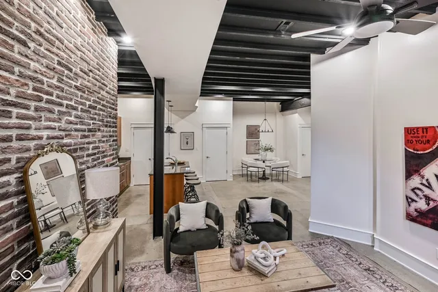 $349,000 | 441 North Park Avenue, Unit 4, Indianapolis, IN 46202