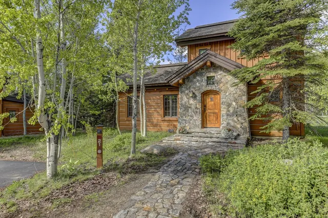 $1,399,500 | 21 Rock Creek Court, Donnelly, ID 83615