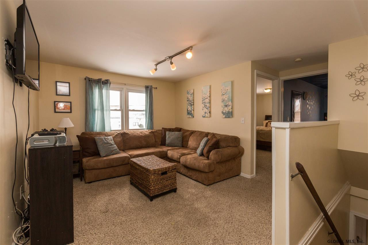 104 Rotterdam Street Rotterdam, NY 12306 - Photo 12 of 20 Photo 12