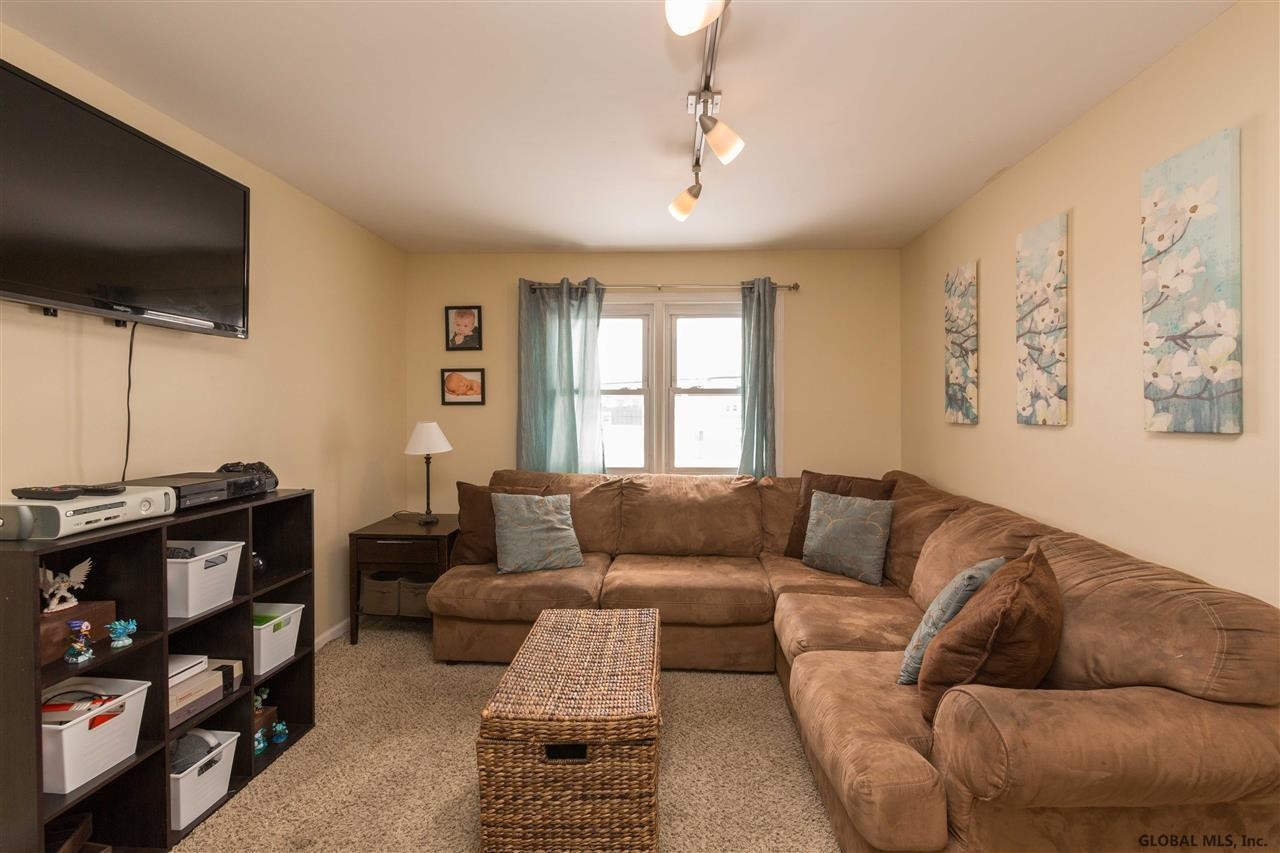 104 Rotterdam Street Rotterdam, NY 12306 - Photo 13 of 20 Photo 13