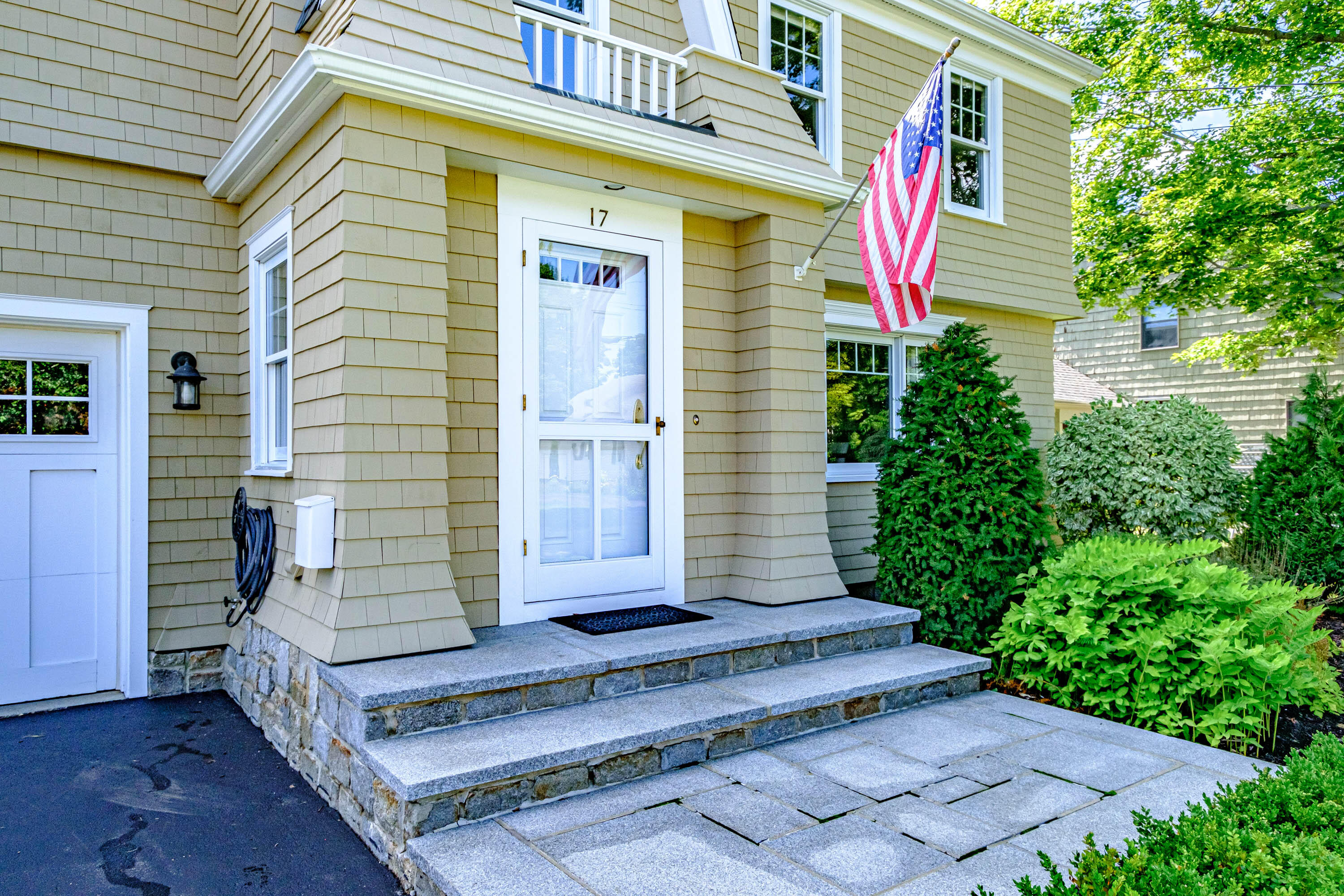 17 Phillips Road Falmouth, ME 04105 - Photo 4 of 71 20220831gp-60006