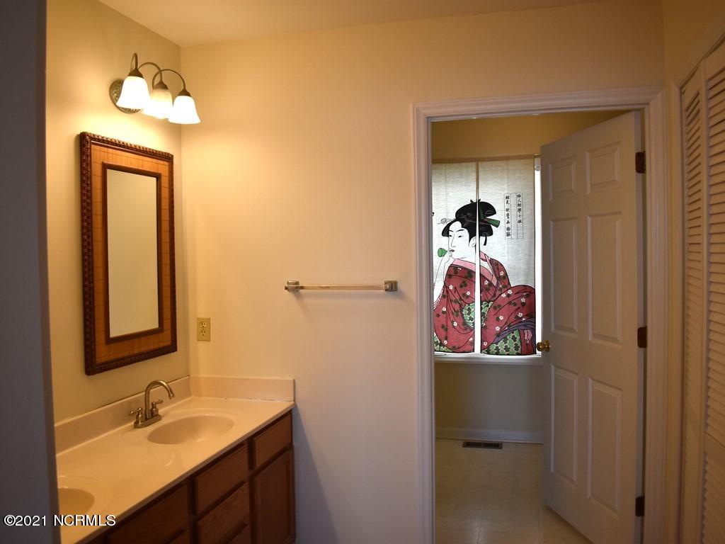 540 Bay Shores Road Merritt, NC 28556 - Photo 16 of 39 Master Bath