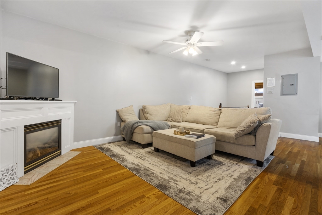734 East 6th Street, Unit 3 Boston, MA 02127 - Photo 8 of 15