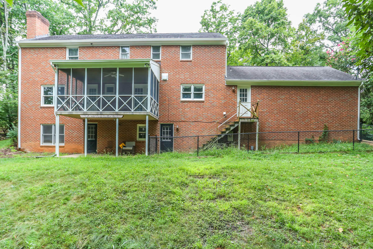 5135 Falcon Ridge Road Roanoke, VA 24018 - Photo 50 of 56 a view of house with yard