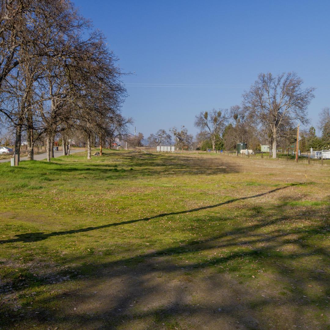 33831 Medford Road Auberry, CA 93602 - Photo 18 of 28 a view of an ocean from a yard