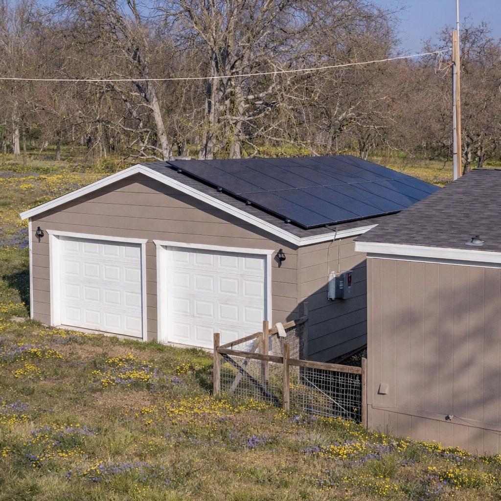 33831 Medford Road Auberry, CA 93602 - Photo 29 of 35 a backyard of a house
