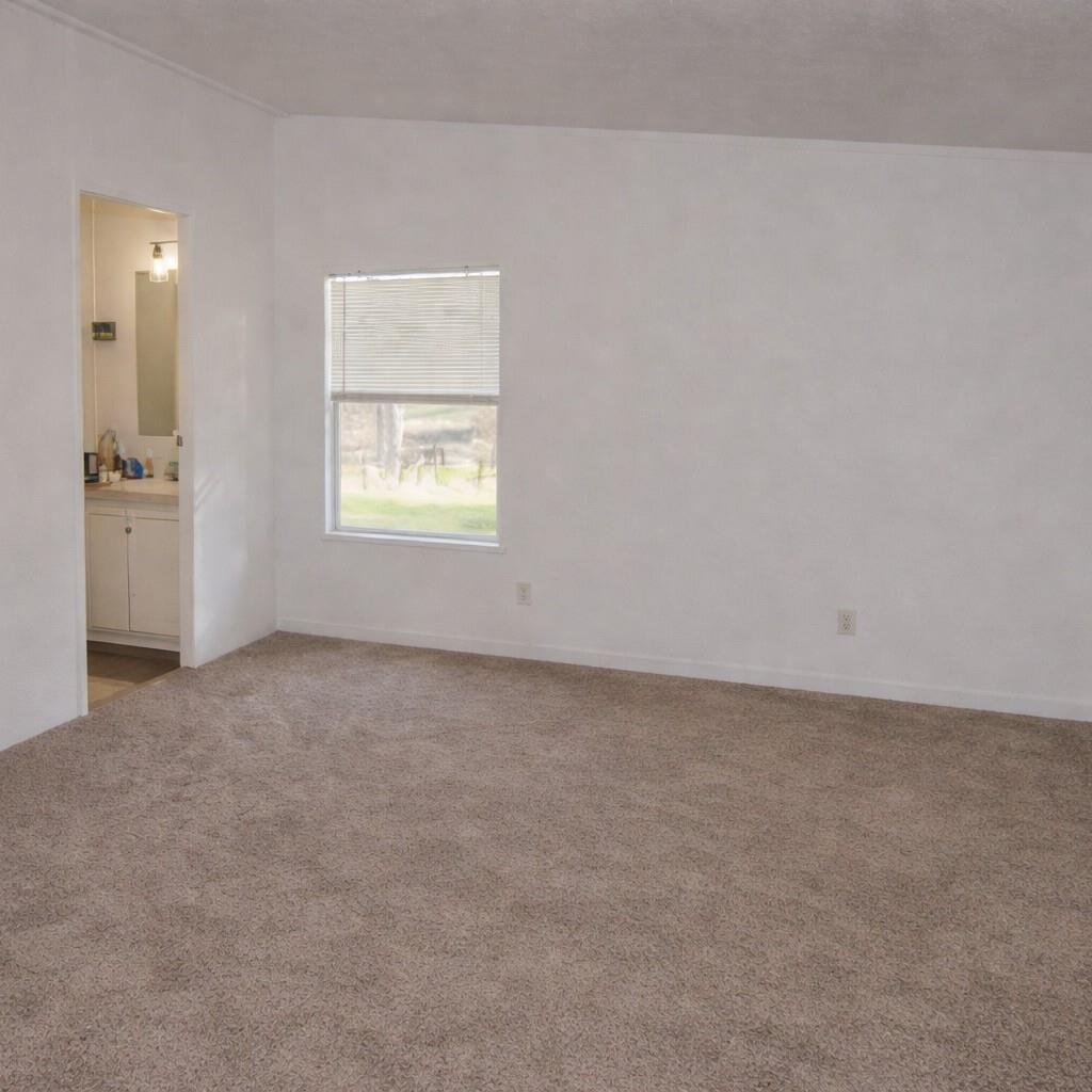 33831 Medford Road Auberry, CA 93602 - Photo 8 of 35 an empty room with a window
