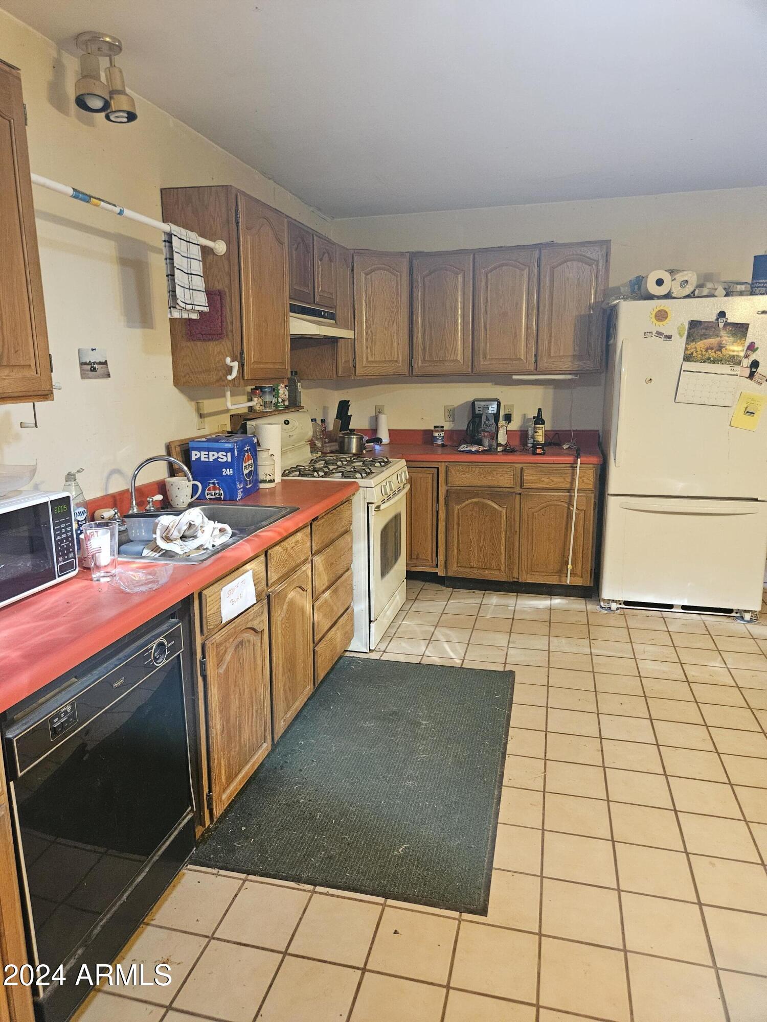 13150 South Price Ranch Road Pearce, AZ 85625 - Photo 12 of 52 20240930_134349 (1)