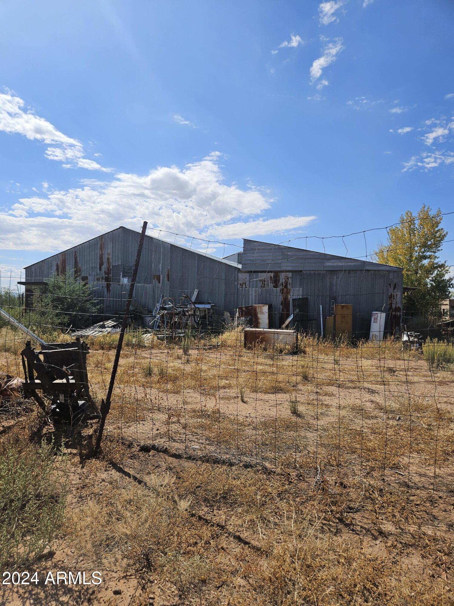 13150 South Price Ranch Road Pearce, AZ 85625 - Photo 33 of 52 20240930_132717