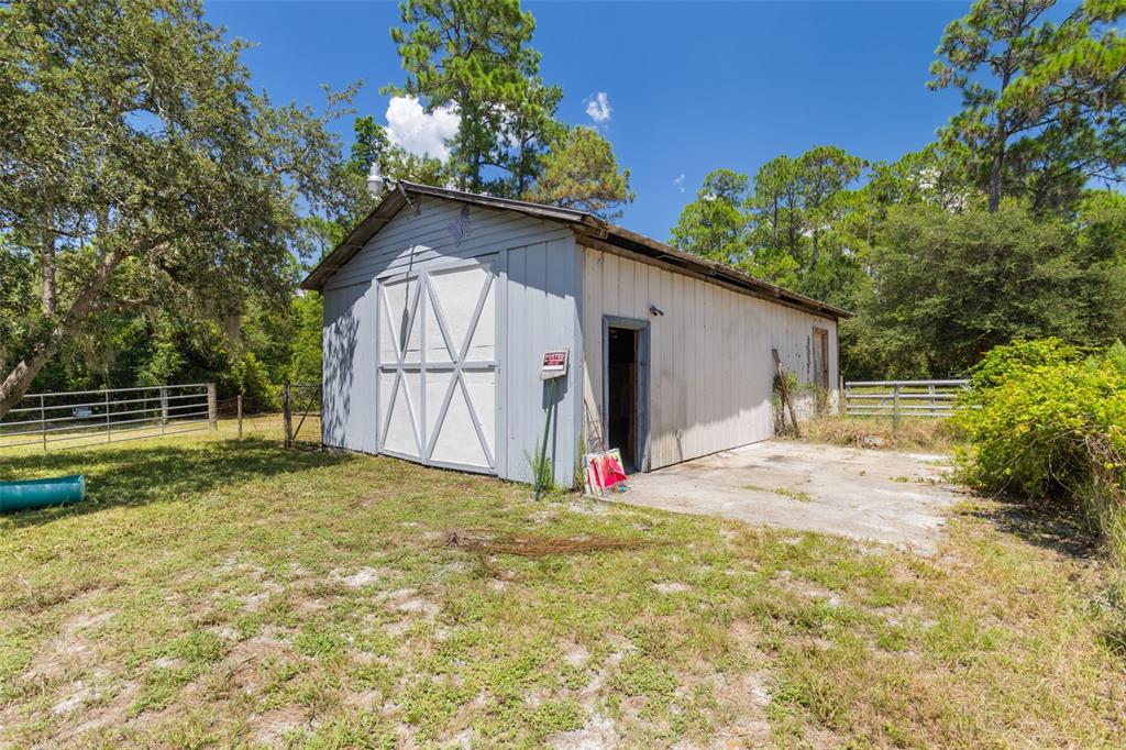 44044 E Road Paisley, FL 32767 - Photo 18 of 24