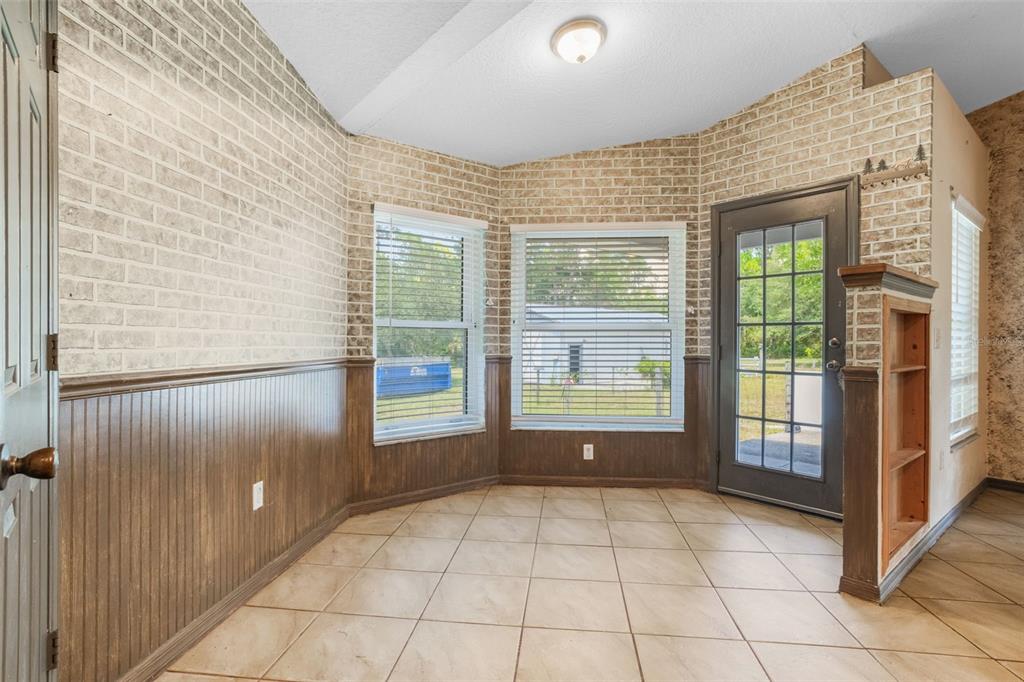 44044 E Road Paisley, FL 32767 - Photo 7 of 24