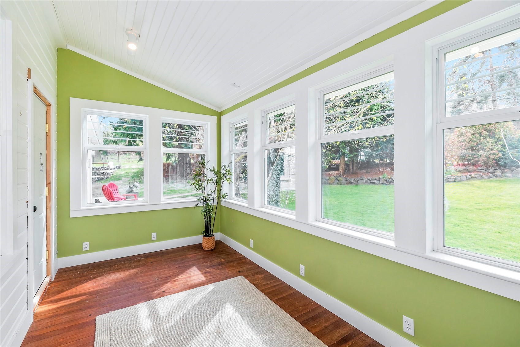 12871 Fagerud Road Southeast Olalla, WA 98359 - Photo 13 of 40 Gallery Image 13