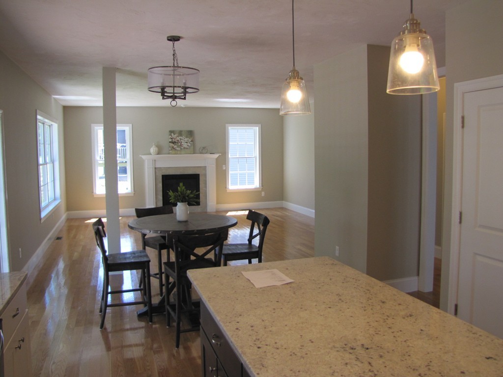 36 Jordan Road Holden, MA 01520 - Photo 3 of 22 Gallery Image 3