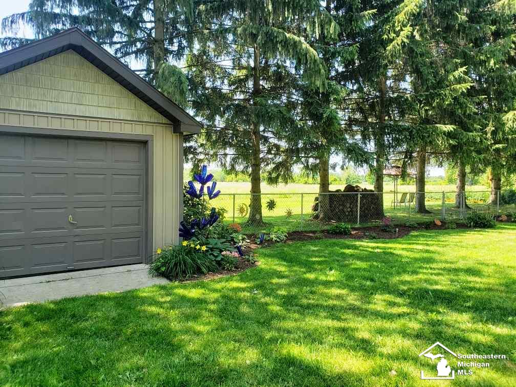 525 Lasalle Road Monroe, MI 48162 - Photo 34 of 39 Additional Garage