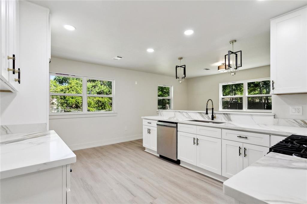 2004 Bluebird Street Slidell, LA 70460 - Photo 11 of 32