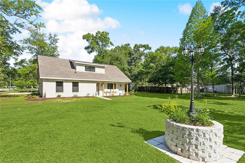 2004 Bluebird Street Slidell, LA 70460 - Photo 3 of 32