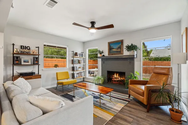 $2,850 | 314 Wood Bine Drive, Austin, TX 78745