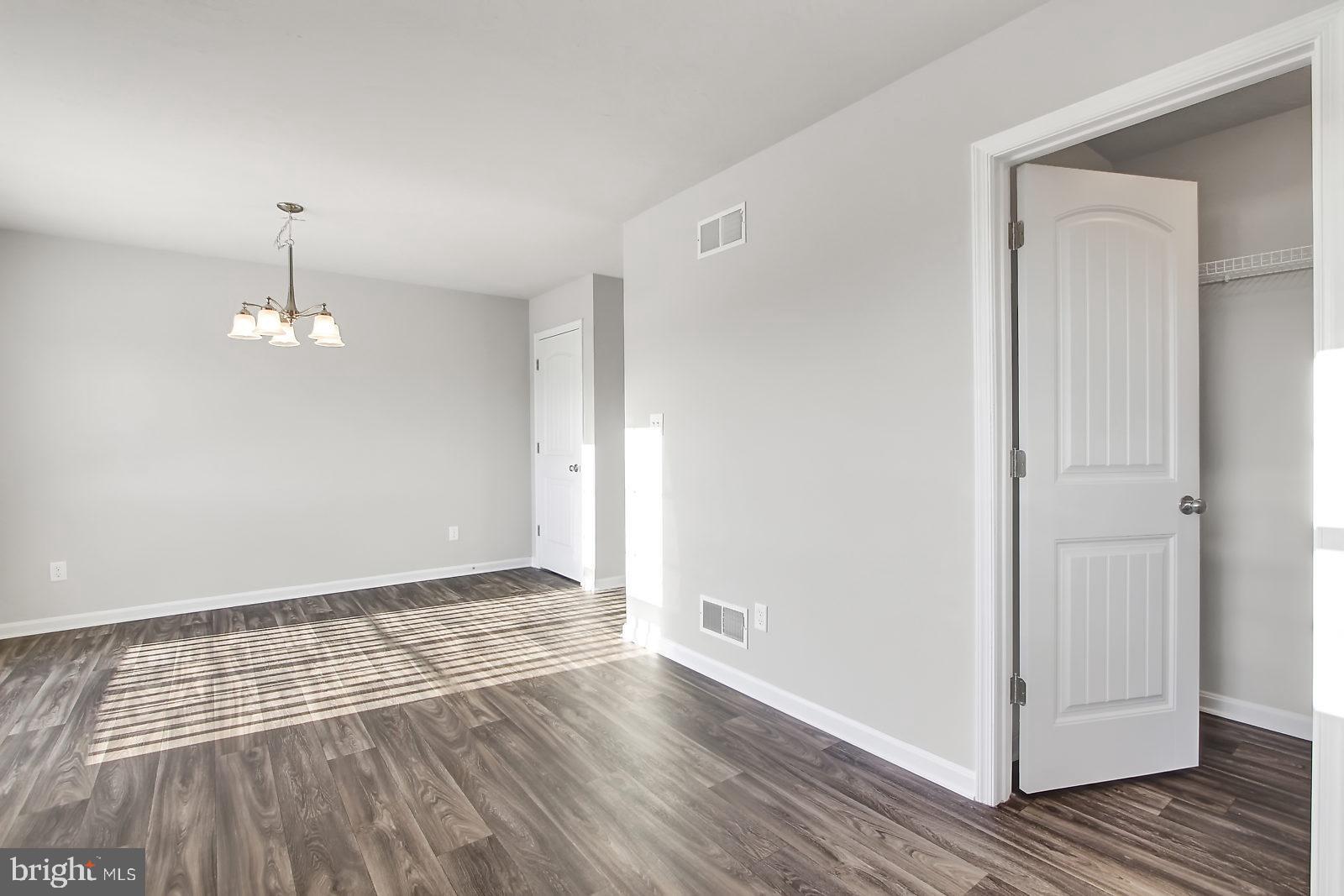 10 Skyview Circle Hanover, PA 17331 - Photo 5 of 10