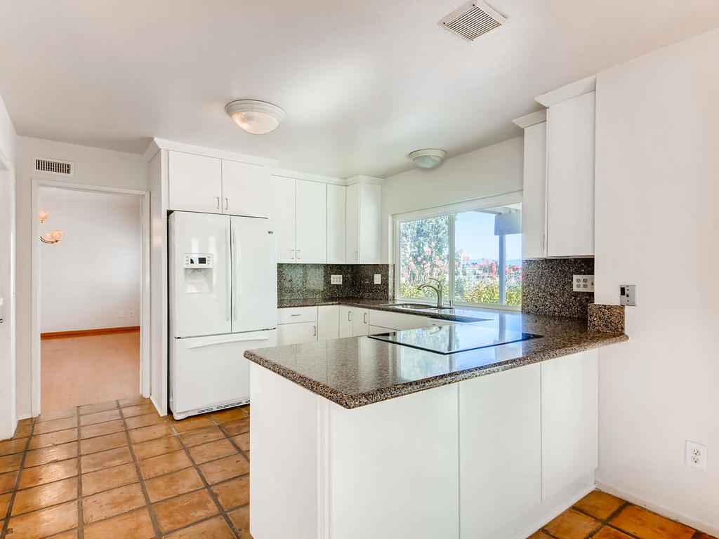 360 Compass Road Oceanside, CA 92054 - Photo 11 of 25