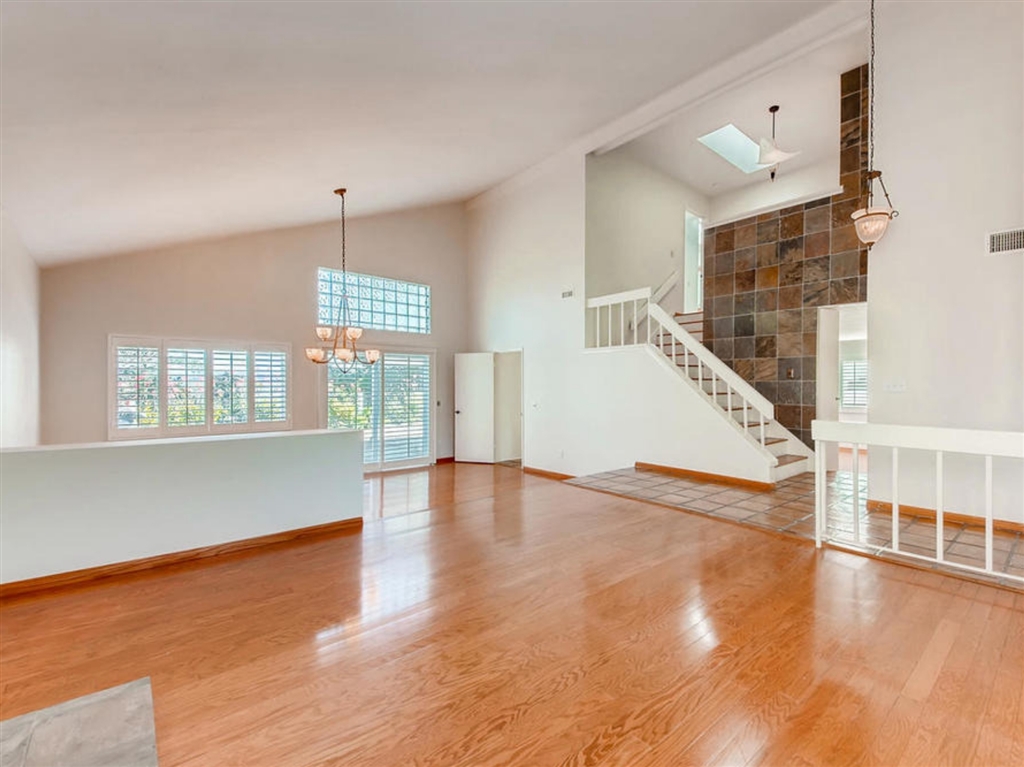 360 Compass Road Oceanside, CA 92054 - Photo 4 of 25