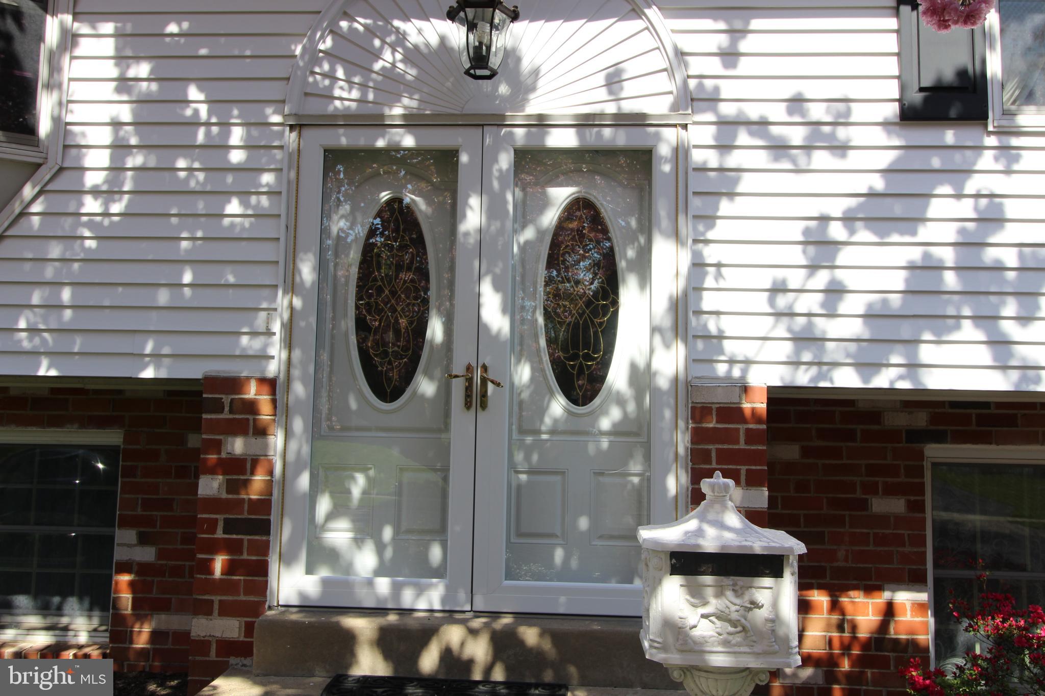 624 Pickering Road Southampton, PA 18966 - Photo 3 of 33 Gallery Image 3