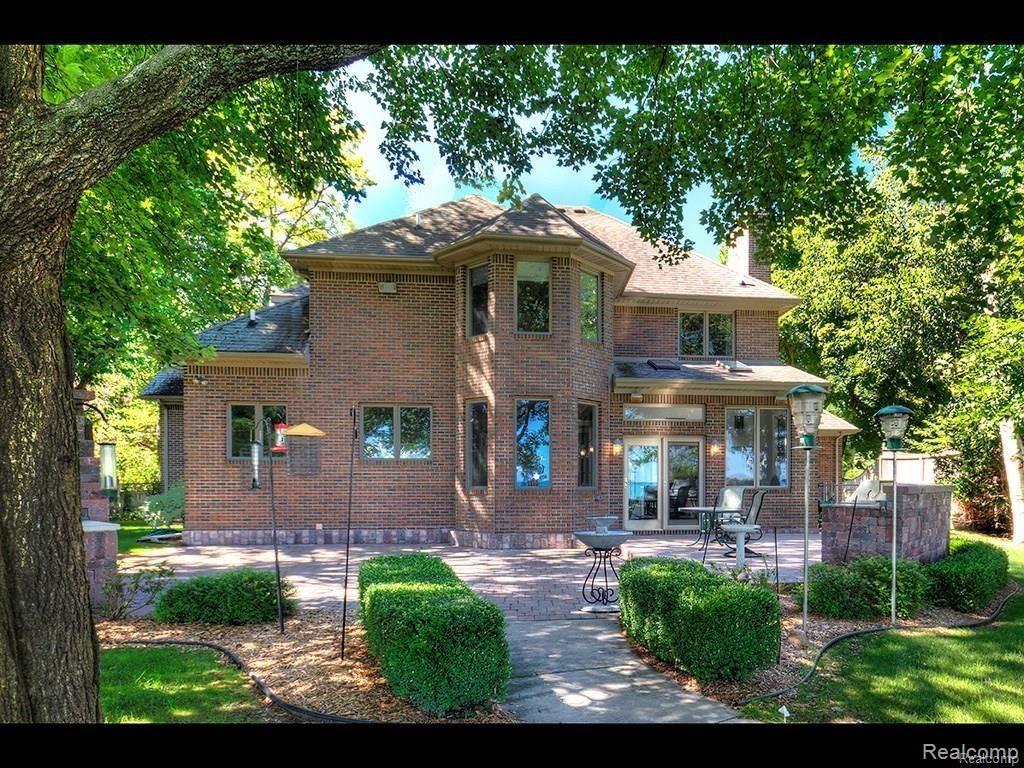 5576 Lakeshore Road Fort Gratiot, MI 48059 - Photo 1 of 22 GetMedia.jpg