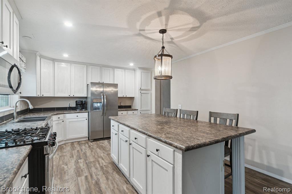 13887 South Sunfield Road Sunfield, MI 48890 - Photo 10 of 31