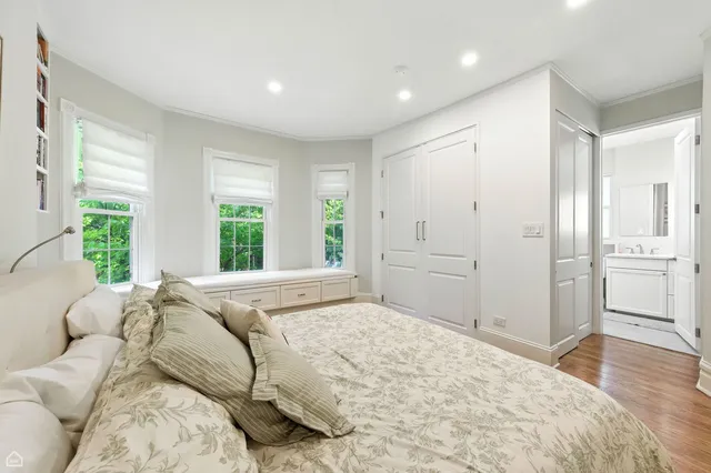 $1,395,000 | 5729 South Harper Avenue, Chicago, IL 60637